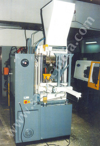 Fully Automatic Urea - Melamine Powder Molding Presses With Feeder